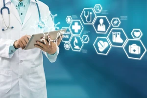 Việc ứng dụng hiệu quả AI giúp nâng cao năng suất, chất lượng công việc, góp phần cải cách hành chính, hiện đại hóa hệ thống y tế công. Ảnh minh hoạ.