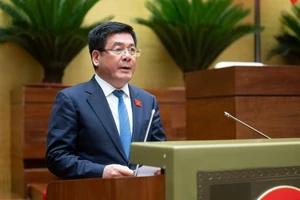 Bộ trưởng Bộ Công Thương Nguyễn Hồng Diên.