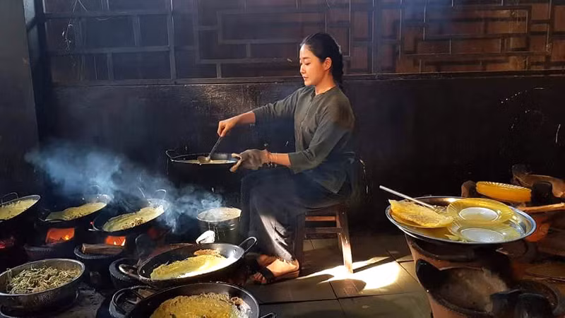 Tự tay làm món bánh xèo Tự tay làm món bánh xèo