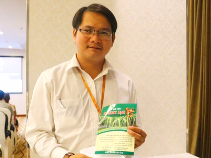 Anh Hậu giới thiệu chế phẩm vi sinh bột bã mía