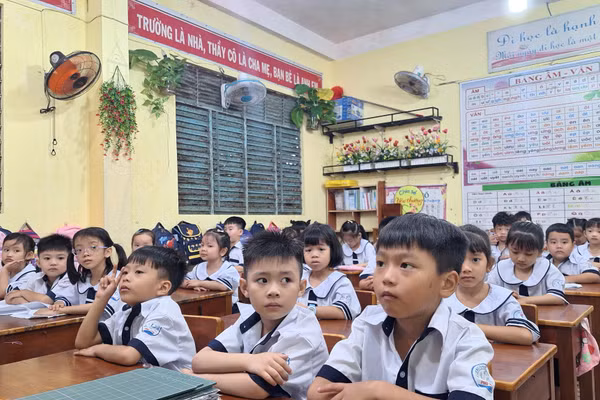 Học sinh Trường Tiểu học Phú Hòa (xã Phú Hòa, tỉnh An Giang). Ảnh: TN.