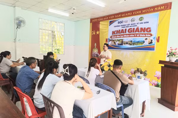 Các lớp đào tạo Nhân viên Y tế thôn bản ở An Giang.