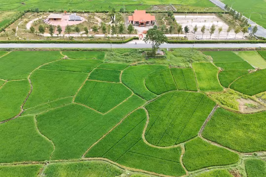 Khu Di tích nơi thành lập cơ sở Đảng Cộng sản đầu tiên của tỉnh Thái Nguyên tại xã La Bằng.