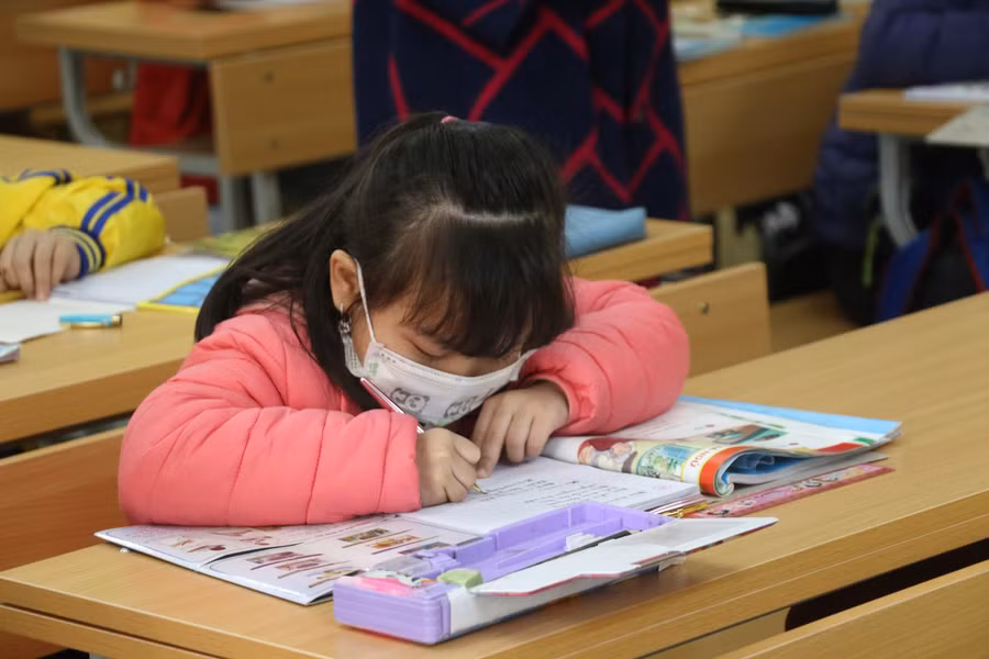 Học sinh lớp 1 Trường TH Bần Yên Nhân số 1, thị xã Mỹ Hào, tỉnh Hưng Yên.