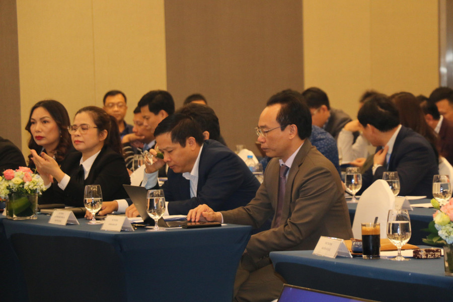 Các đại biểu tham dự hội thảo. Các đại biểu tham dự hội thảo.