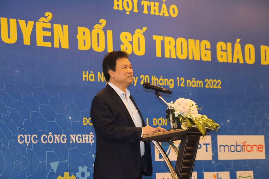 Thứ trưởng Nguyễn Hữu Độ phát biểu khai mạc hội thảo.