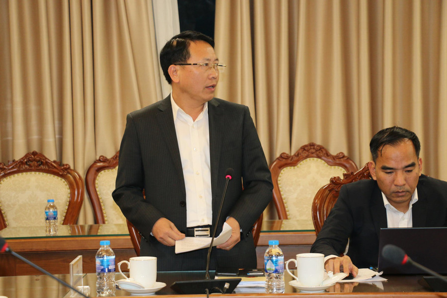 Quyền Vụ trưởng Vụ Pháp chế, Bộ GD&amp;ĐT, Trần Văn Đạt, phát biểu tại hội nghị.