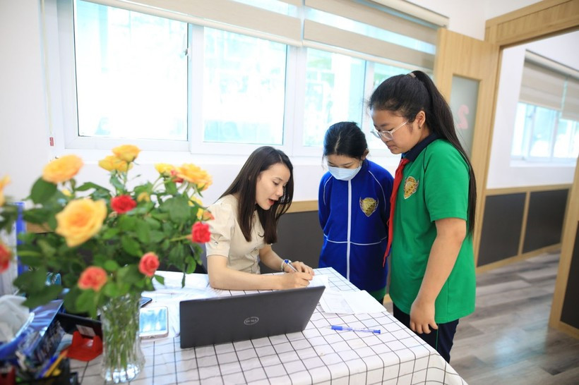 Bộ GD&thí điểm mô hình cung cấp dịch vụ công tác xã hội và tư vấn tâm lý trường học. Bộ GD&thí điểm mô hình cung cấp dịch vụ công tác xã hội và tư vấn tâm lý trường học.