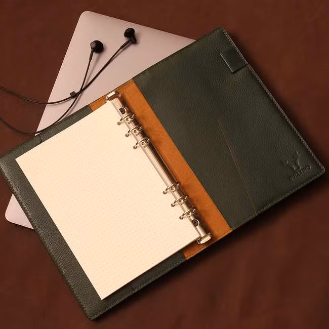 Vô tình đọc nhật ký của chồng, vợ bàng hoàng nhận ra hôn nhân trên bờ sụp đổ ảnh 1