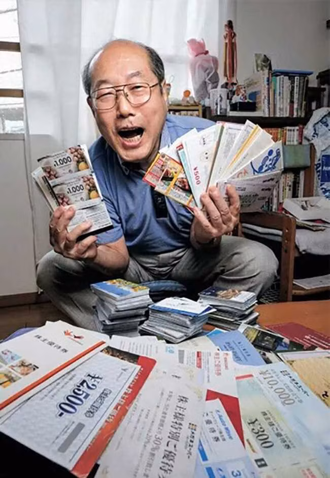 Bất ngờ cụ ông sống 36 năm không cần dùng đến tiền nhưng khối tài sản khổng lồ đằng sau mới gây choáng - Ảnh 2.