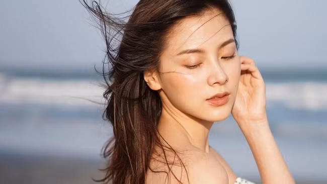 Nghe lời bố mẹ đi xem mặt một chàng trai chuẩn "gu", không ngờ ngay buổi đầu anh ấy đã cầm tay tôi và làm một hành động khiến tôi lạnh hết sống lưng - Ảnh 1.