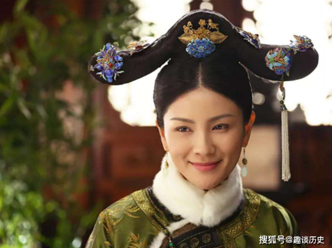 Chuyện về phi tần nhỏ hơn Hoàng đế 41 tuổi: Vừa nhập cung đã liên tục sinh 5 con trai, hậu bối của bà đều lên ngôi Hoàng đế nhà Thanh - Ảnh 1.