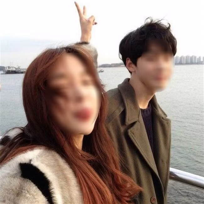 Người yêu khẳng định "không đi đâu, ở nhà nấu cơm" nhưng cô gái phát hiện ra điều sai sai dưới sàn và hành trình vạch mặt gã bội bạc ai cũng phục! - Ảnh 1.