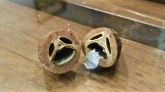 Chết cười sự thật sau bức ảnh "khuôn mặt mếu máo" gây sốt mạng xã hội ảnh 1