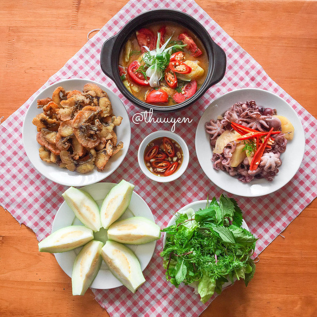 Thiếu nữ Hải Dương trổ tài nấu ăn trong những ngày giãn cách xã hội khiến bố mẹ &quot;mắt chữ A miệng chữ O&quot;, dân mạng xuýt xoa khen hết lời - Ảnh 1.