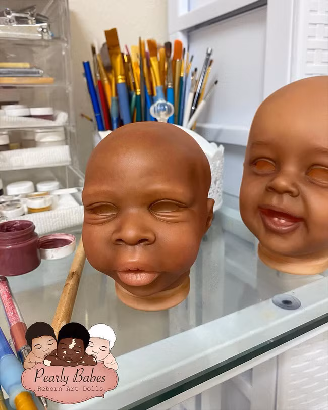 Con bị bệnh bạch biến, ông bố liền sáng chế ra một "người bạn" giống hệt con - Ảnh 17.