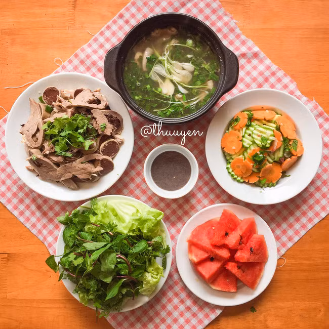 Thiếu nữ Hải Dương trổ tài nấu ăn trong những ngày giãn cách xã hội khiến bố mẹ "mắt chữ A miệng chữ O", dân mạng xuýt xoa khen hết lời - Ảnh 11.