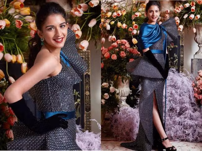 Radhika từng là du học sinh Mỹ.