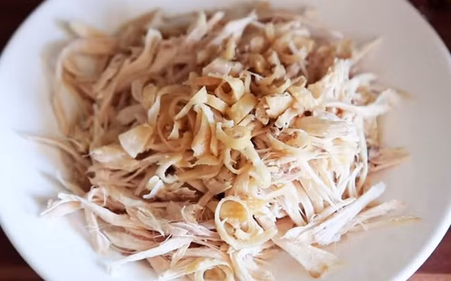 Chẳng khoe thành quả bếp núc nhiều, Đặng Thu Thảo vẫn được khen đảm đang chỉ nhờ món đặc sản Hội An, mọi người lưu gấp cách thực hiện - Ảnh 14.