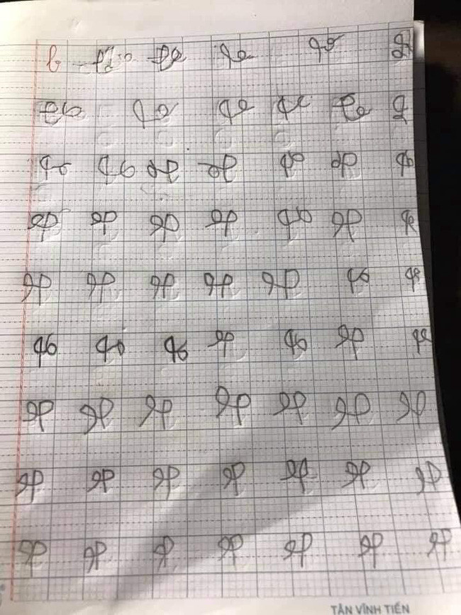 Khoe chữ con học lớp 1 đang tập viết, các mẹ ôm bụng cười lăn lộn vì cứ ngỡ chữ của người ngoài hành tinh - Ảnh 3. Khoe chữ con học lớp 1 đang tập viết, các mẹ ôm bụng cười lăn lộn vì cứ ngỡ chữ của người ngoài hành tinh - Ảnh 3.