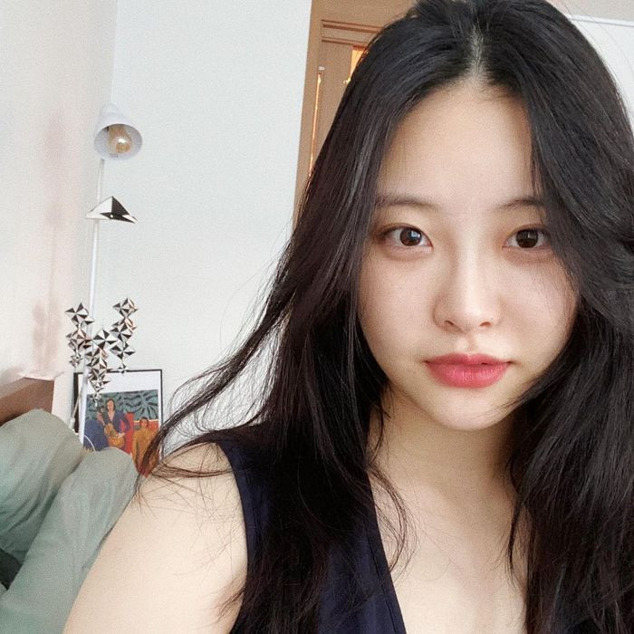 Theo bác sĩ, càng lớn tuổi thì chị em càng cần phải thay đổi 4 điều sau để làn da không có cửa lão hóa - Ảnh 3. Theo bác sĩ, càng lớn tuổi thì chị em càng cần phải thay đổi 4 điều sau để làn da không có cửa lão hóa - Ảnh 3.