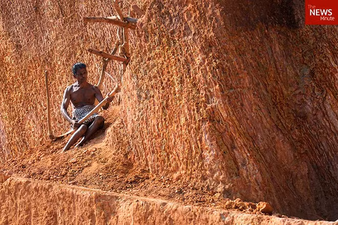 Bị liệt nửa người nhưng người đàn ông này đã làm được việc khiến cả thế giới phải bái phục - Ảnh 3.