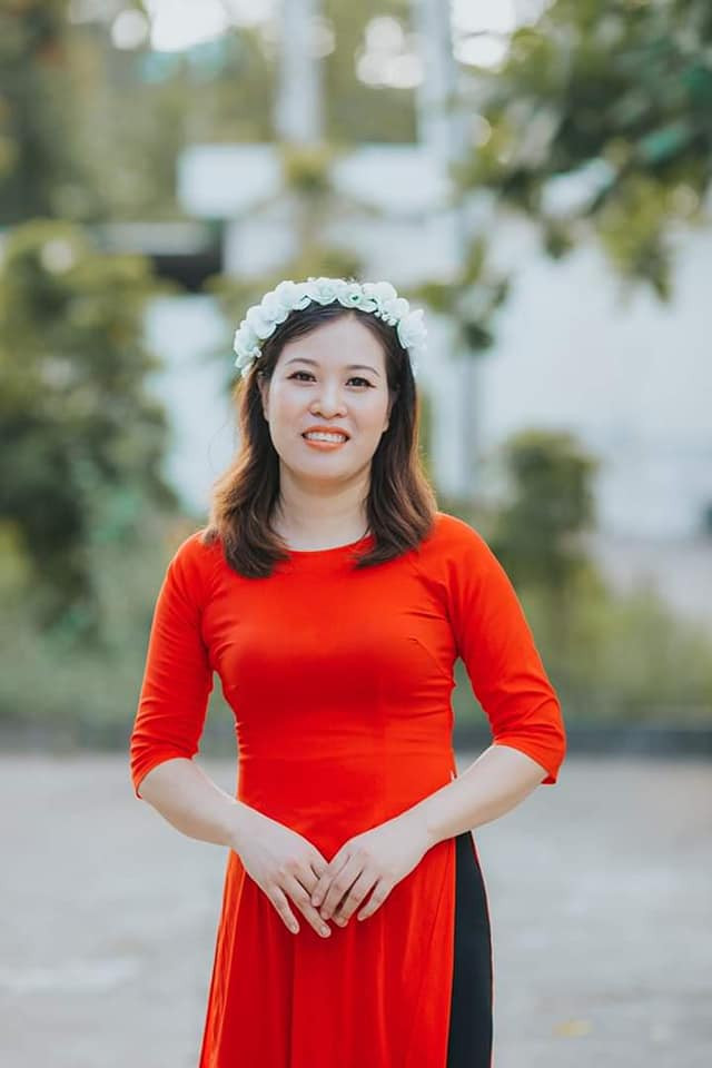 Cô Nguyễn Thuỳ Dung, Tổ trưởng Tổ Ngữ văn, Trường THPT Quang Trung, Hưng Yên. Ảnh: NVCC. Cô Nguyễn Thuỳ Dung, Tổ trưởng Tổ Ngữ văn, Trường THPT Quang Trung, Hưng Yên. Ảnh: NVCC.