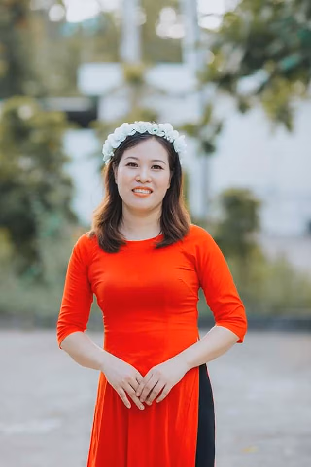 Cô Nguyễn Thuỳ Dung, Tổ trưởng Tổ Ngữ văn, Trường THPT Quang Trung, Hưng Yên. Ảnh: NVCC.