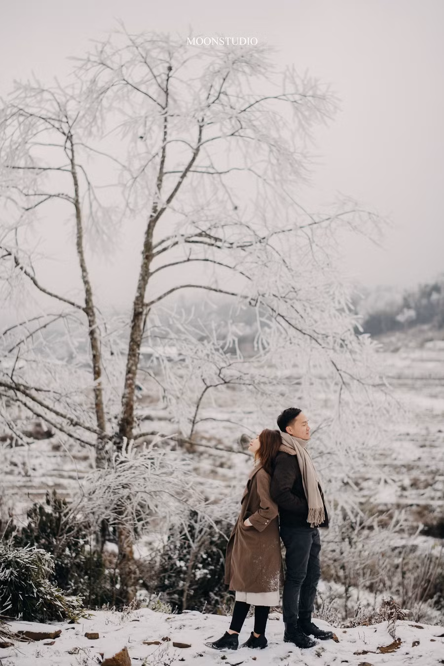 Mê mẩn bộ ảnh cưới trong tuyết ở Y Tý - Lào Cai của cặp đôi may mắn ảnh 17