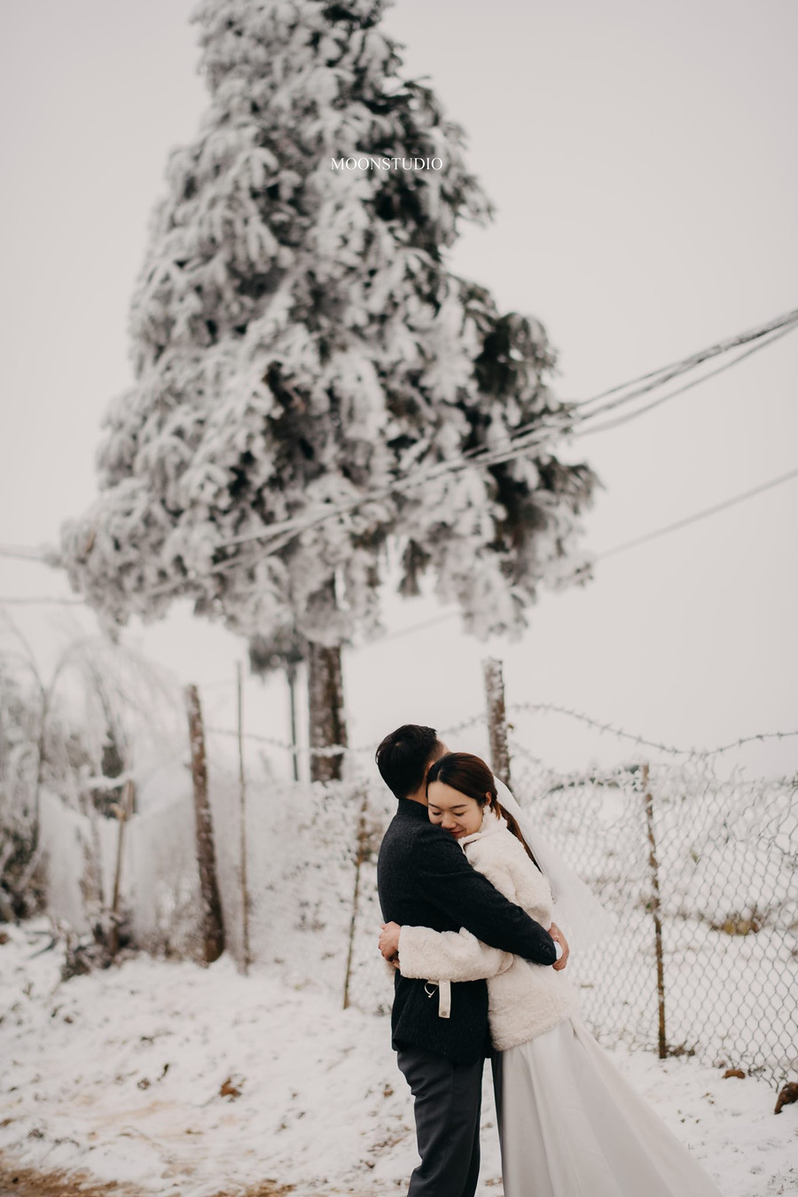 Mê mẩn bộ ảnh cưới trong tuyết ở Y Tý - Lào Cai của cặp đôi may mắn ảnh 6