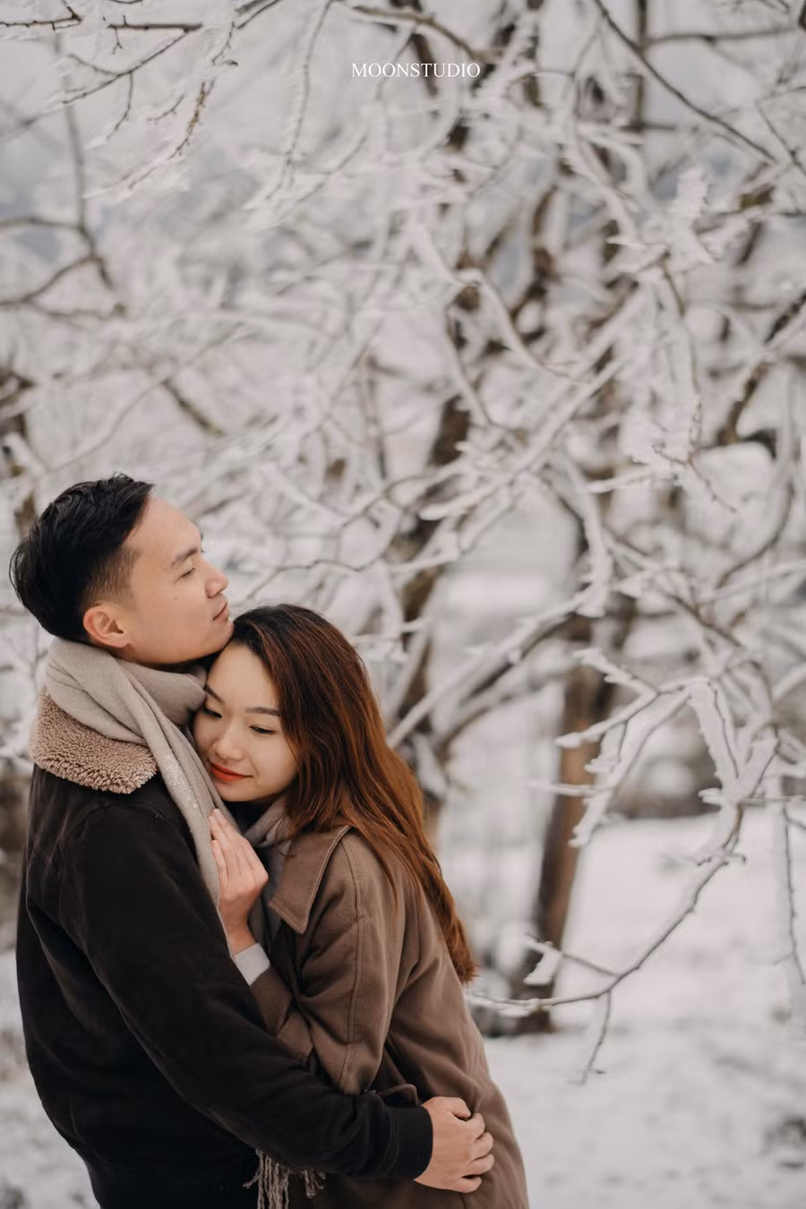 Mê mẩn bộ ảnh cưới trong tuyết ở Y Tý - Lào Cai của cặp đôi may mắn ảnh 11