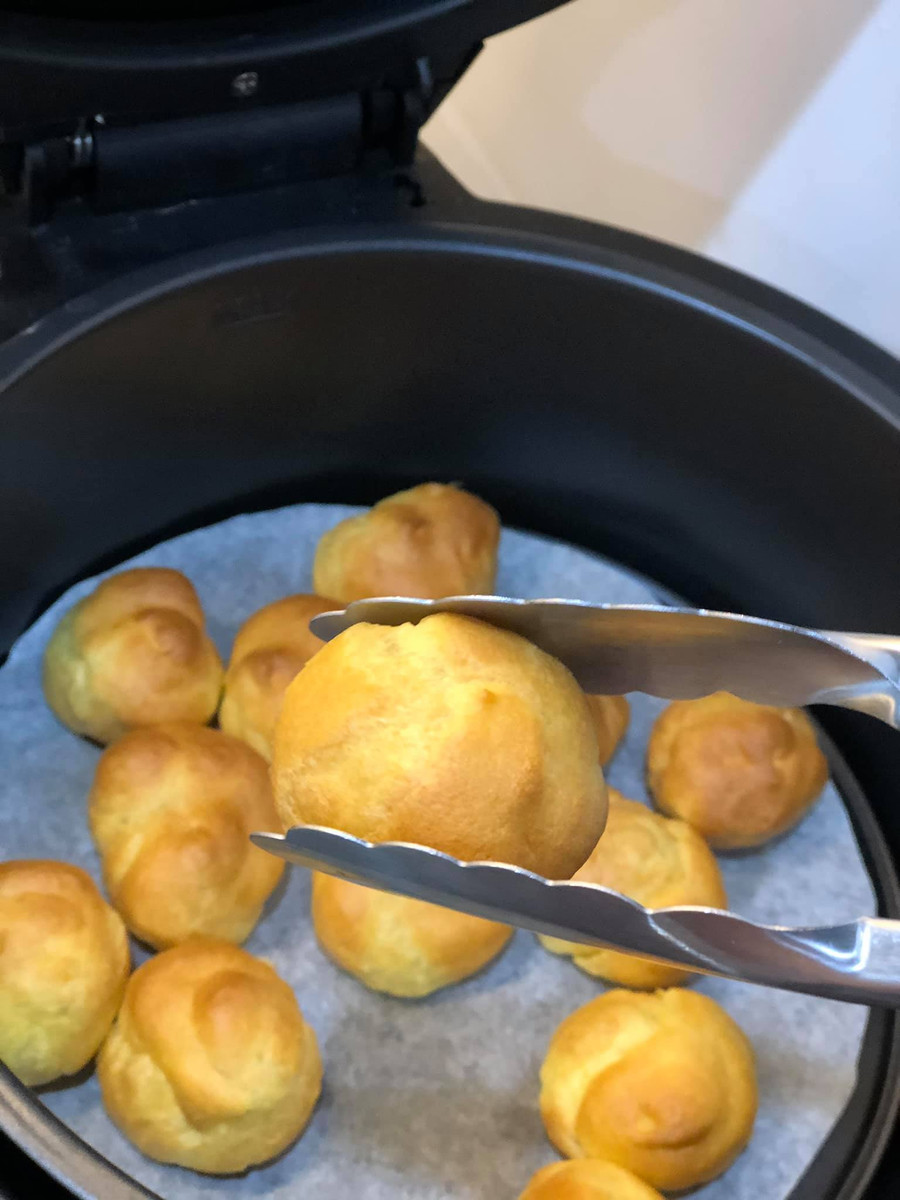 Cách làm bánh su kem dễ dàng bằng nồi chiên không dầu ảnh 15 Cách làm bánh su kem dễ dàng bằng nồi chiên không dầu ảnh 15