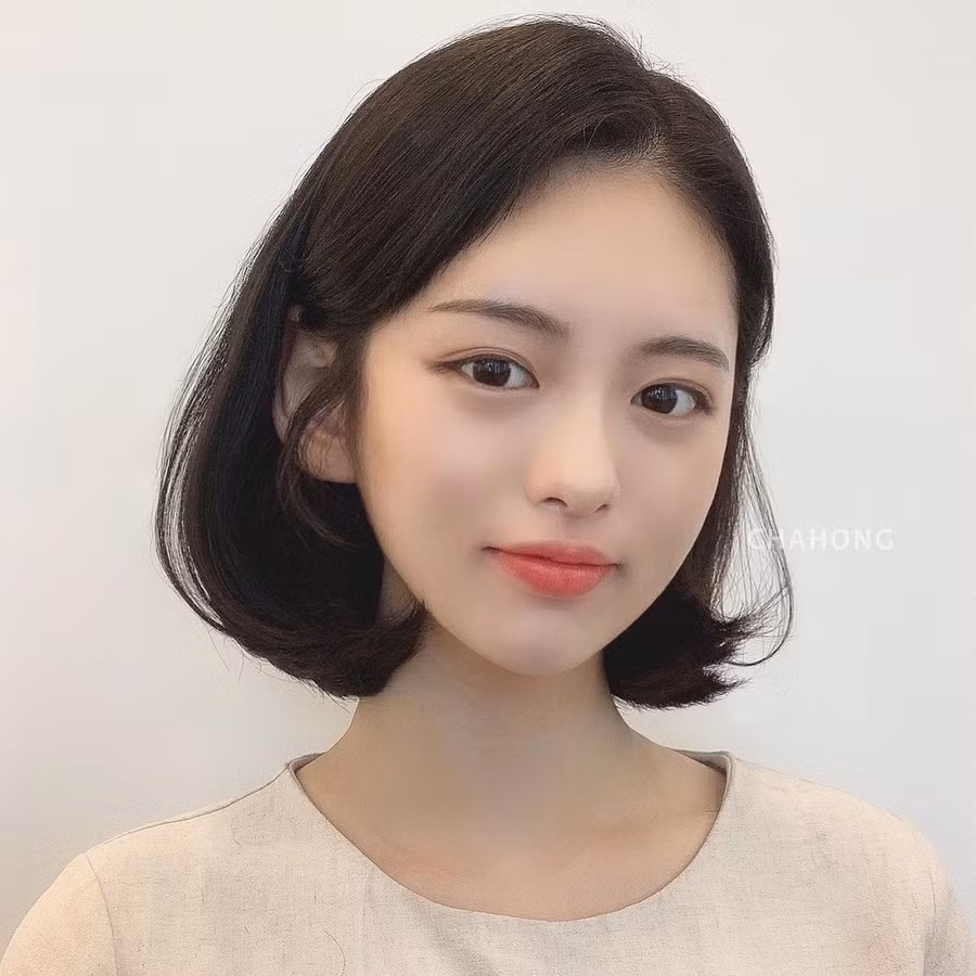 Tóc ngắn giúp mặt nhỏ - Ảnh 1.