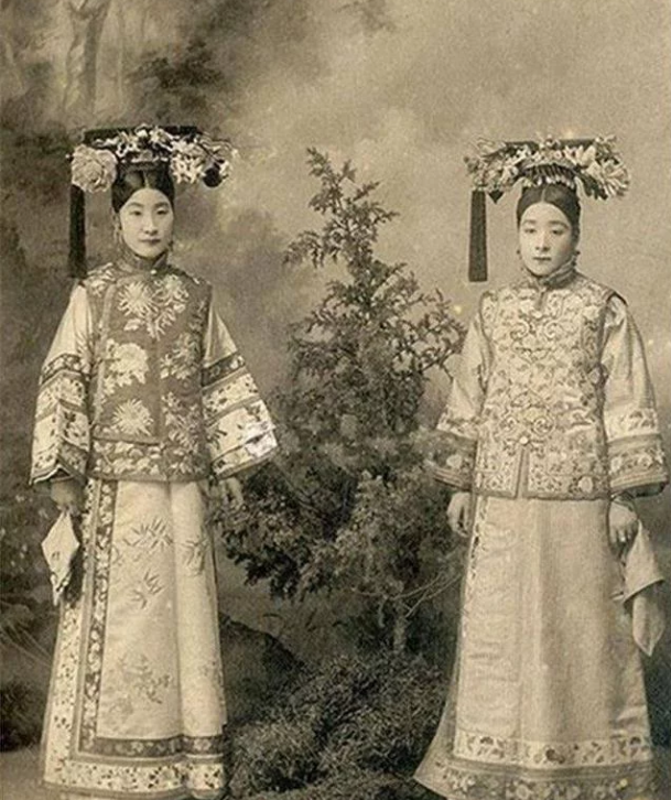 Bất ngờ nhan sắc xinh đẹp của nữ quan thân cận Từ Hi Thái Hậu ảnh 2 Bất ngờ nhan sắc xinh đẹp của nữ quan thân cận Từ Hi Thái Hậu ảnh 2