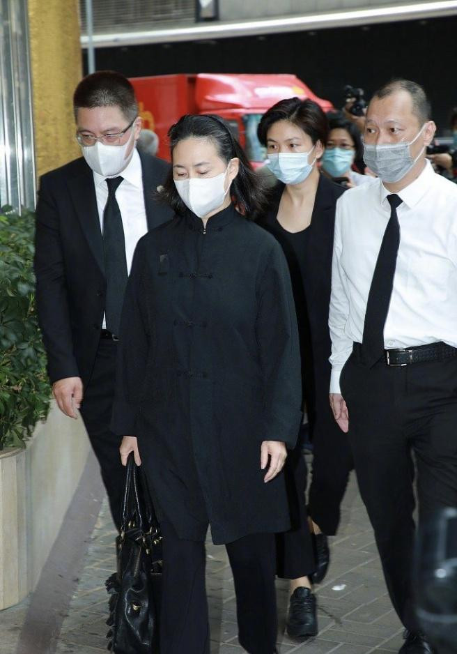 Hà Siêu Quỳnh, người con gái mệnh phú quý được Vua sòng bài Macau yêu thương nhất ảnh 1