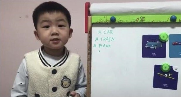 Mới 4 tuổi, cậu bé này đã sở hữu khả năng đáng kinh ngạc khiến nhiều người lớn thốt lên: Tôi còn thua kém 1 đứa trẻ! ảnh 1 Mới 4 tuổi, cậu bé này đã sở hữu khả năng đáng kinh ngạc khiến nhiều người lớn thốt lên: Tôi còn thua kém 1 đứa trẻ! ảnh 1