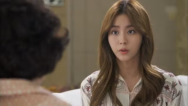 Bị mẹ chồng mắng xơi xơi "dâu trưởng mà chỉ biết ăn" trước mặt mọi người, chị vợ đáp nhẹ 1 câu mà được cả họ khen tấm tắc - Ảnh 2.