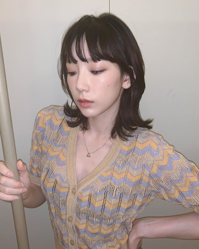 5 kiểu tóc uốn chuẩn mùa thu của sao Hàn, vừa trẻ trung lại sang xịn ảnh 13