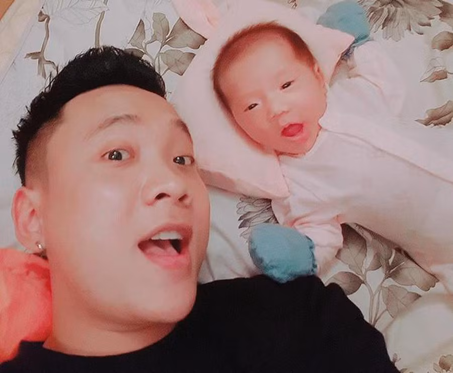 Con gái JustaTee chào đời tháng 10/2018. Cô bé hiện được 2 tuổi.