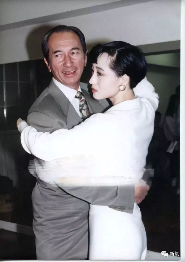 Lợi Trí từng suýt nữa trở thành "bà 5" của Hà Hồng Sân. Lợi Trí từng suýt nữa trở thành "bà 5" của Hà Hồng Sân.