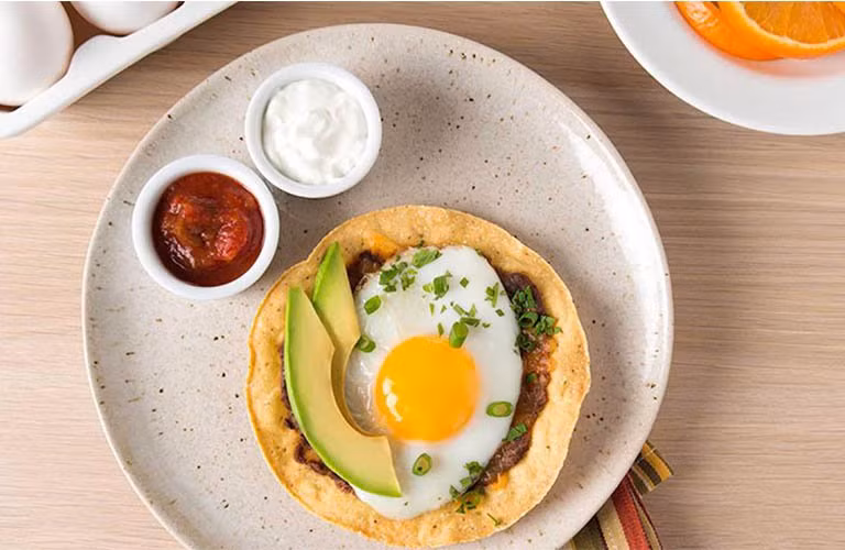 Bỏ bữa sáng trong một thời gian dài sẽ khiến cholesterol trong mật lắng đọng trong cơ thể, gây sỏi mật...