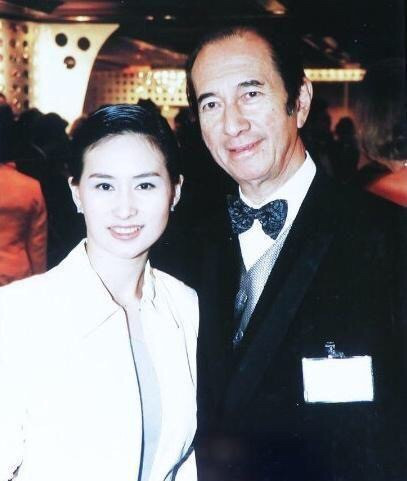 Hà Hồng Sân và con gái Hà Siêu Quỳnh. Hà Hồng Sân và con gái Hà Siêu Quỳnh.