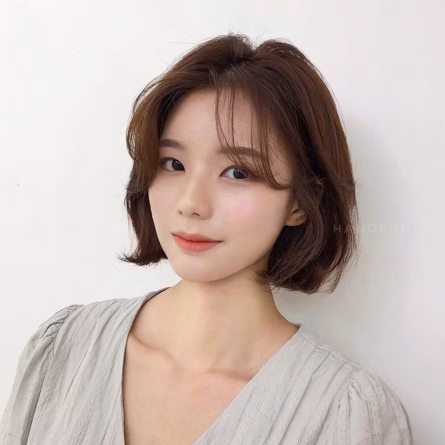 5 kiểu tóc mái sang chảnh lại siêu nhẹ mát cho mùa Hè ảnh 17