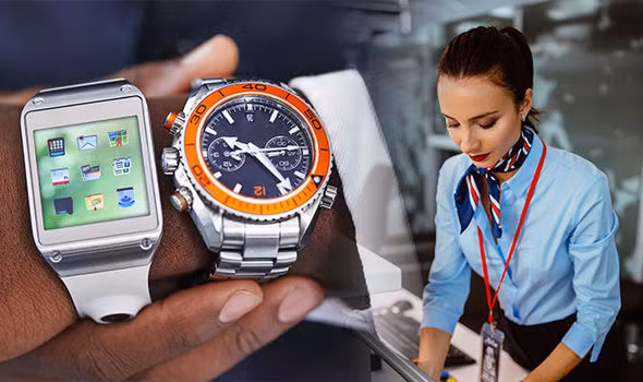 Muôn vàn bí mật đằng sau chiếc đồng hồ bất ly thân của mỗi tiếp viên hàng không khi lên máy bay, hóa ra công dụng chẳng dừng lại ở việc xem giờ - Ảnh 1.