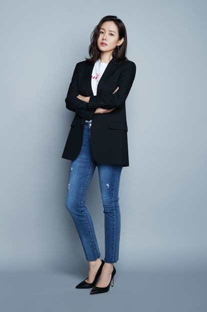 Phụ nữ 30+ có thể học ngay 5 cách diện đồ tinh tế của Son Ye Jin ảnh 24 Phụ nữ 30+ có thể học ngay 5 cách diện đồ tinh tế của Son Ye Jin ảnh 24