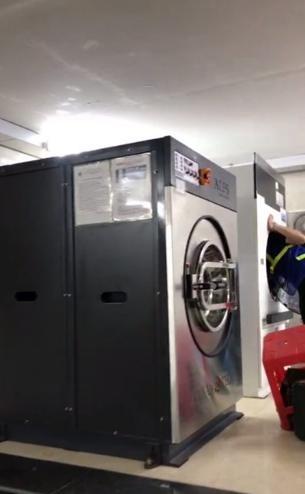 Hệ thống phòng giặt với đủ các thiết bị thông minh, tiện lợi.