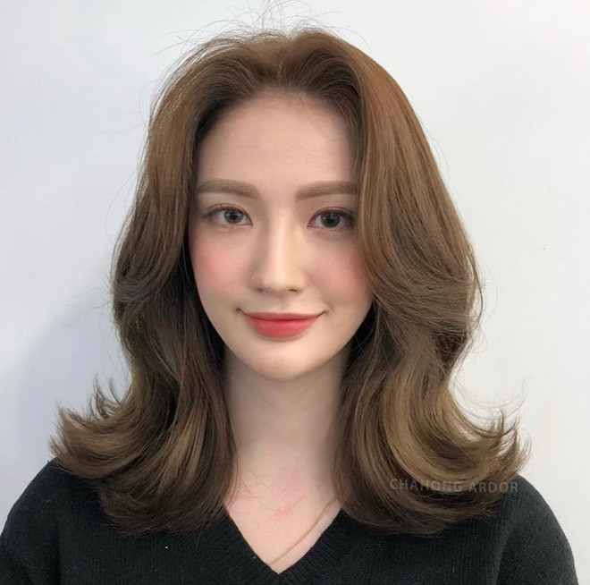 5 kiểu tóc uốn nhẹ nhàng, sang chảnh cho mùa Thu ảnh 12 5 kiểu tóc uốn nhẹ nhàng, sang chảnh cho mùa Thu ảnh 12