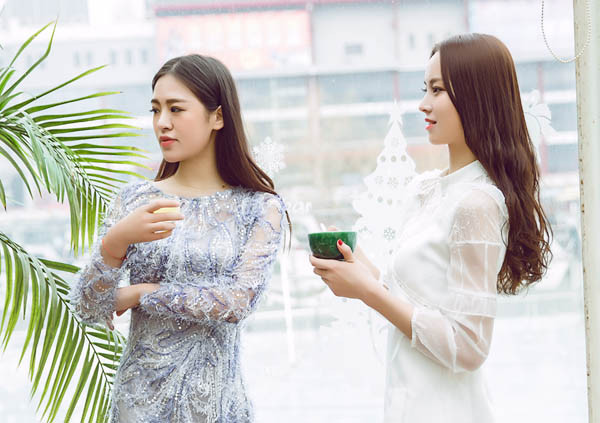 Vợ choáng váng khi tình cờ gặp cô thư ký quê mùa của chồng ở quán cà phê ảnh 1 Vợ choáng váng khi tình cờ gặp cô thư ký quê mùa của chồng ở quán cà phê ảnh 1