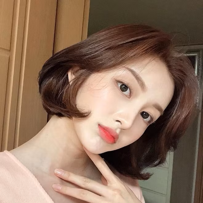 5 kiểu tóc uốn nhẹ nhàng, sang chảnh cho mùa Thu ảnh 17