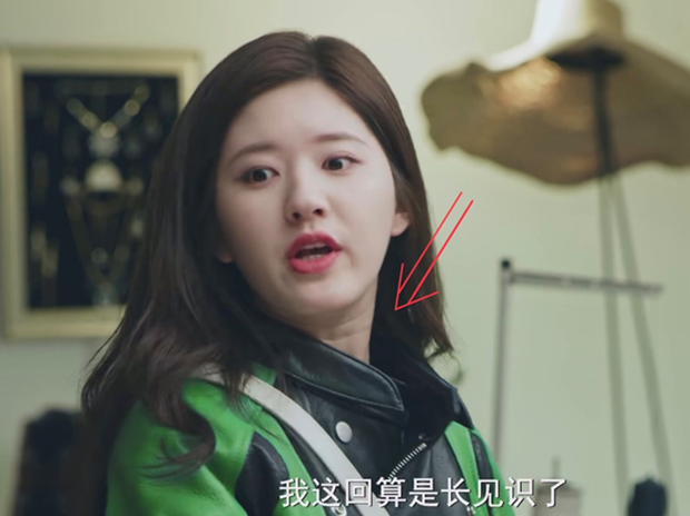 Mỹ nữ &quot;Trần Thiên Thiên trong lời đồn&quot; - Triệu Lộ Tư lộ mặt sưng phù đầy mụn khác xa ảnh photoshop - Ảnh 5.